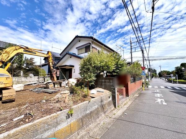 旭区売地建築条件無し整形地南東角地都市ガス
