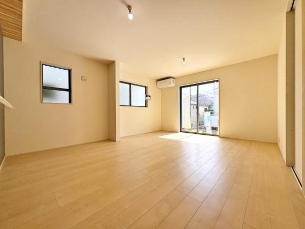 【1号棟】横浜市瀬谷区新築戸建　駐車2台　収納豊富　家事ラク