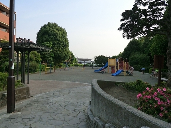【2号棟】町田市新築戸建　駐車2台　WIC　パントリー(上長久保南公園)