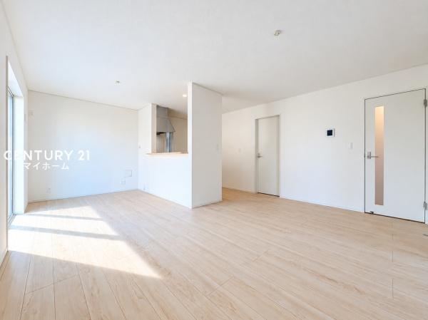 【1号棟】横浜市旭区新築戸建大容量WICバルコニー