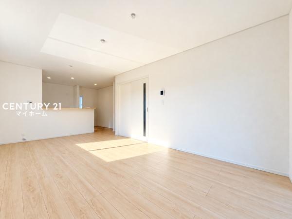 【2号棟】横浜市旭区新築戸建ワイドバルコニー全室収納完備