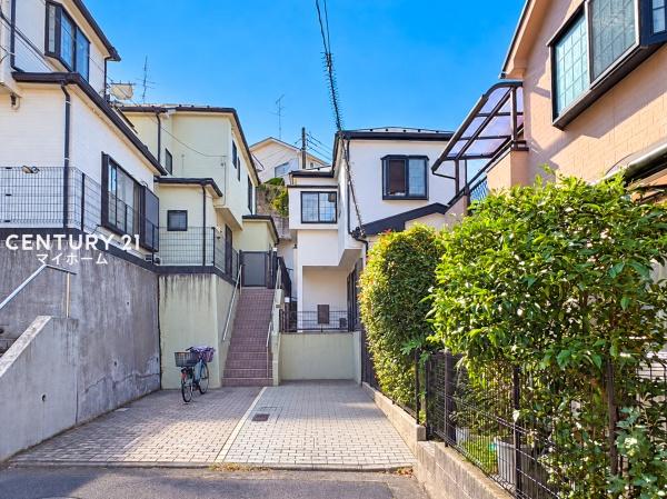 横浜市鶴見区中古戸建　内外装リフォーム　南庭　カースぺ　浴乾