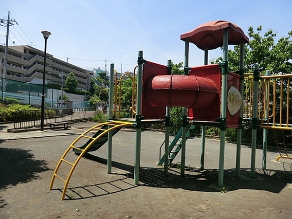 【E号棟】戸塚区新築戸建LDK19帖以上納戸(十九ノ区公園)