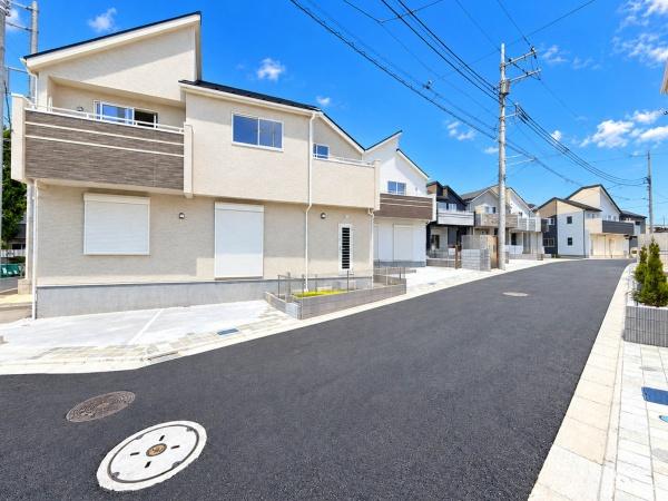 【6号棟】瀬谷区新築戸建2台駐車可和室吹抜け