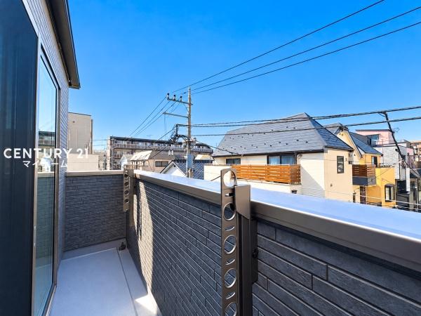 【B号棟】鶴見区新築戸建駅徒歩4分LDK18帖以上
