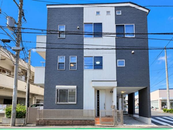 戸塚区中古戸建ビルトイン車庫駅歩10分