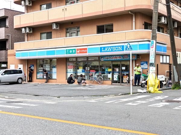 フェアロージュガーデンズ川崎(ローソン川崎塚越二丁目店)