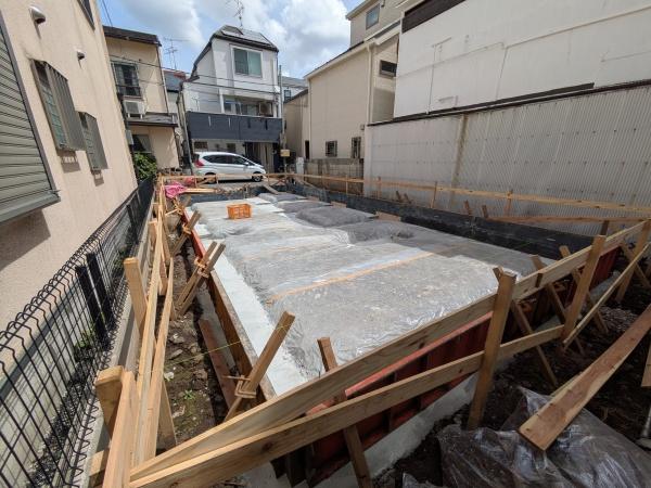 目黒区目黒４丁目の新築一戸建
