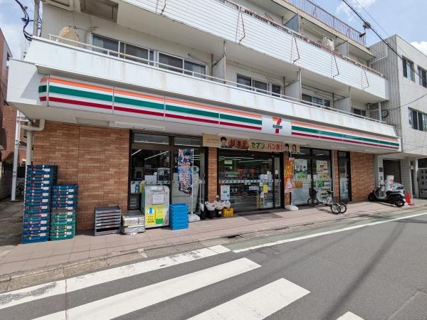 目黒区中目黒５丁目の新築一戸建(セブンイレブン目黒油面店)