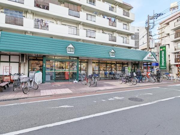 クラウンコーポラス(マルエツ梅屋敷店)