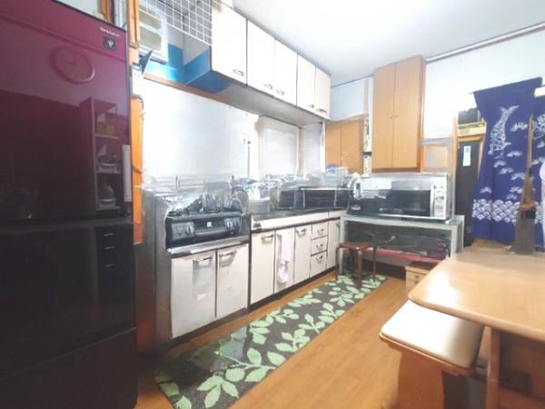 足立区鹿浜４丁目の中古一戸建
