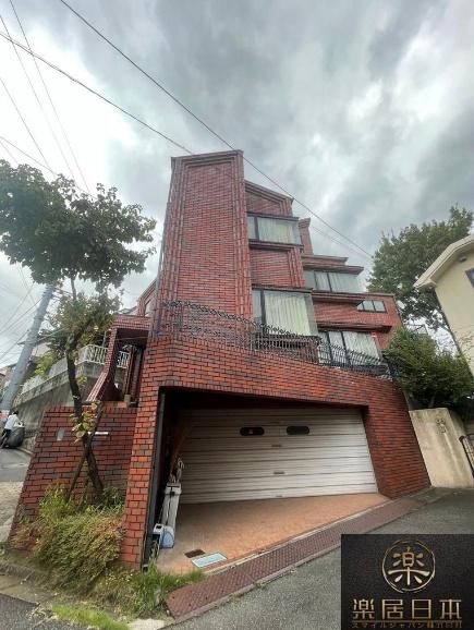 新宿区下落合４丁目　中古一戸建て