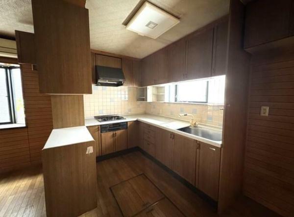 足立区伊興５丁目　中古一戸建て