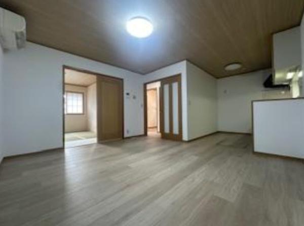 足立区古千谷本町１丁目　中古一戸建て