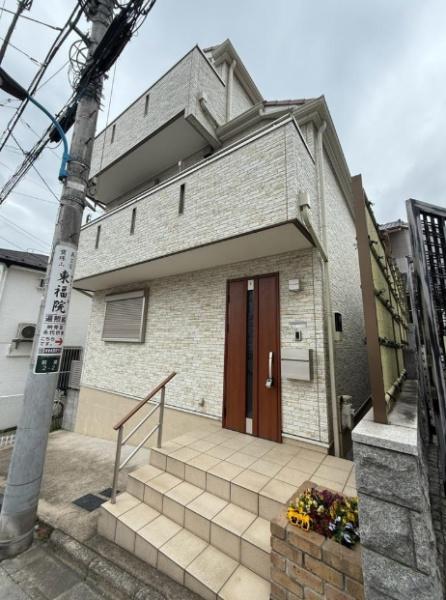 新宿区若葉２丁目　中古一戸建て