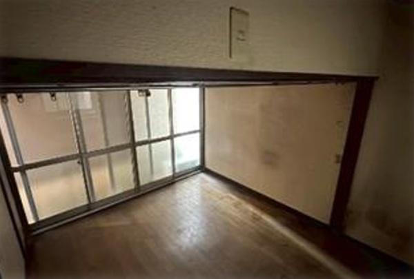 足立区六月２丁目　中古一戸建て