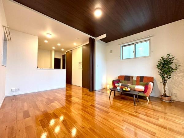 荒川区荒川８丁目　中古一戸建て