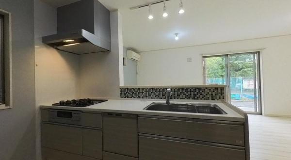 足立区六木３丁目の中古一戸建て