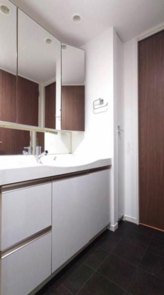 キャナルファーストタワー