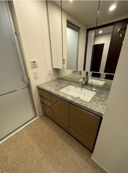 ザ・パークハウス西新宿タワー６０