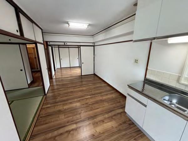 亀戸２丁目団地７号棟