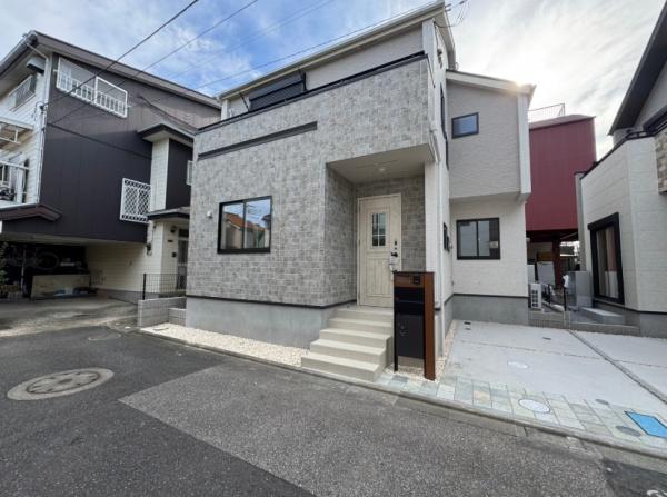 足立区古千谷本町３丁目　新築一戸建て　２号棟