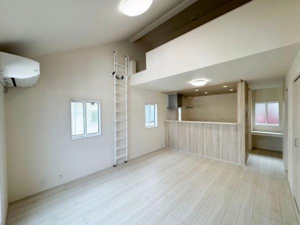 足立区古千谷本町３丁目　新築一戸建て　２号棟