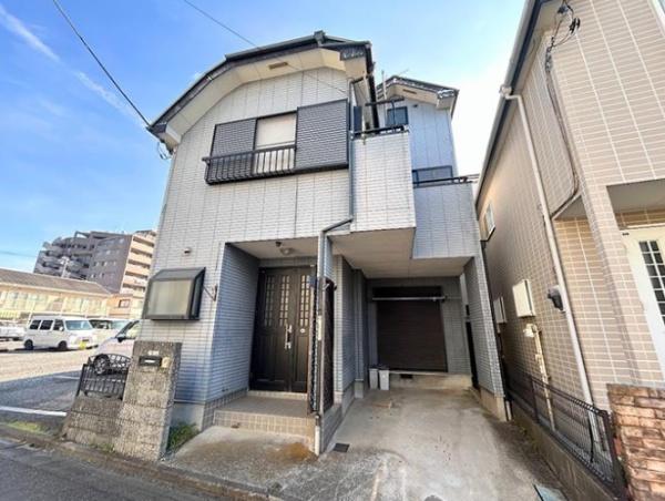 足立区六月２丁目　中古一戸建て
