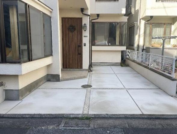 足立区中央本町２丁目の中古一戸建て