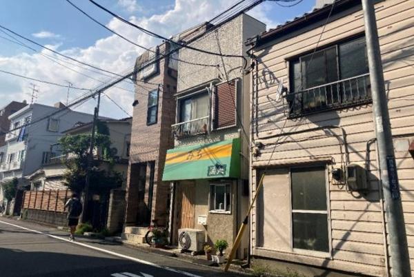 新宿区西落合２丁目　店舗付き中古一戸建て
