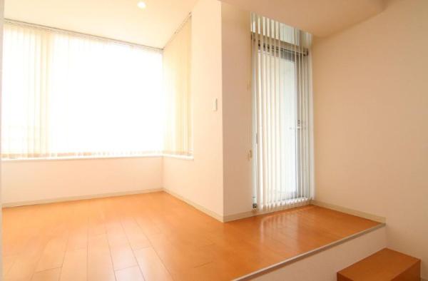 Ｇｒａｃｅ　Ｃｏｕｒｔ　Ｕｅｎｏ