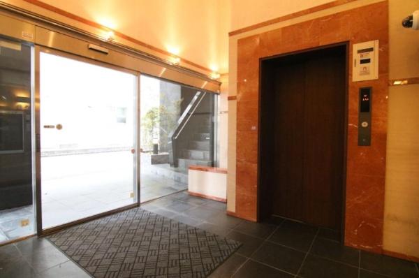 Ｇｒａｃｅ　Ｃｏｕｒｔ　Ｕｅｎｏ