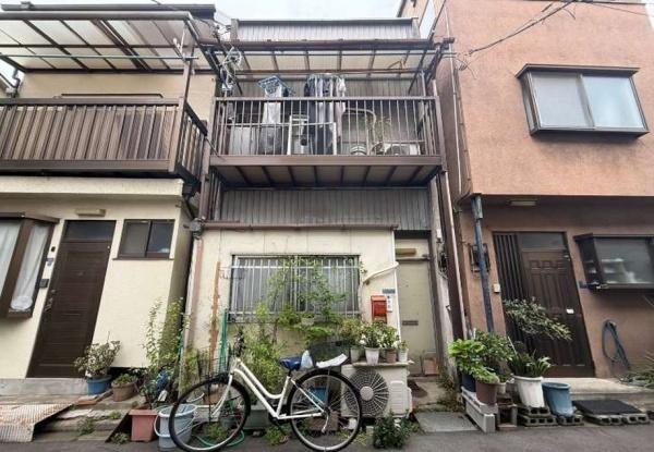 荒川区荒川１丁目　中古一戸建て