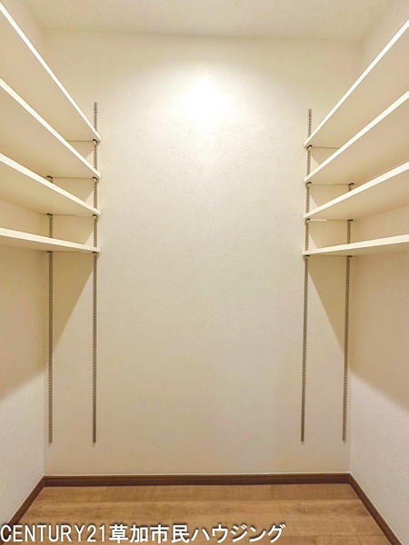 草加市手代3丁目　新築一戸建て　2号棟