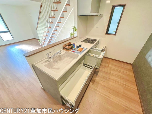 草加市手代3丁目　新築一戸建て　2号棟