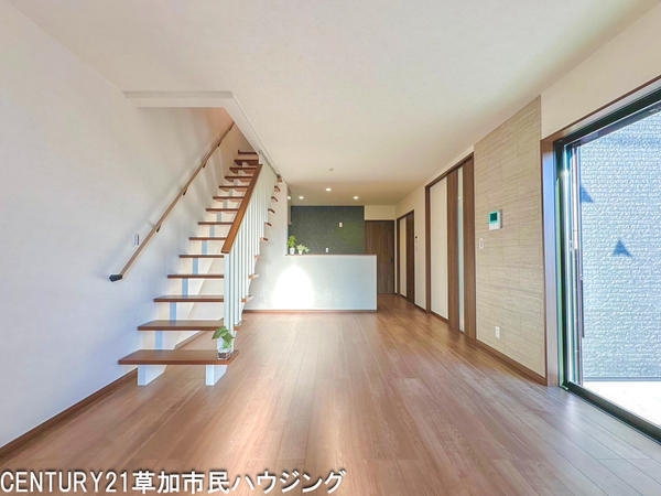 草加市手代3丁目　新築一戸建て　2号棟