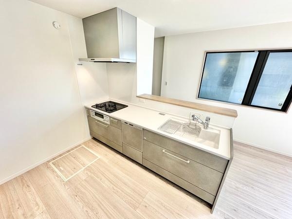 草加市手代3丁目　新築一戸建て　1号棟