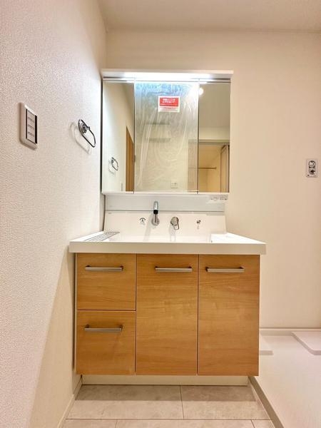 草加市高砂1丁目　新築一戸建て　III