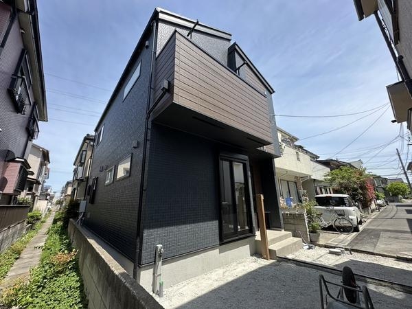 草加市氷川町　新築一戸建て