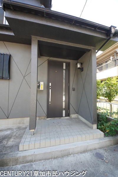 草加市小山1丁目　中古一戸建て
