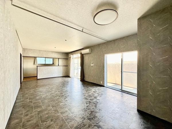 草加市小山1丁目　中古一戸建て
