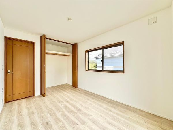 草加市長栄１丁目の中古一戸建て