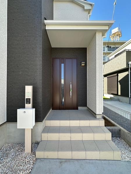 草加市青柳6丁目　新築一戸建て　2期2号棟