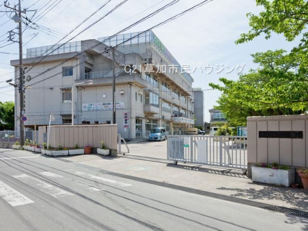 草加市小山1丁目の土地(小山小学校)