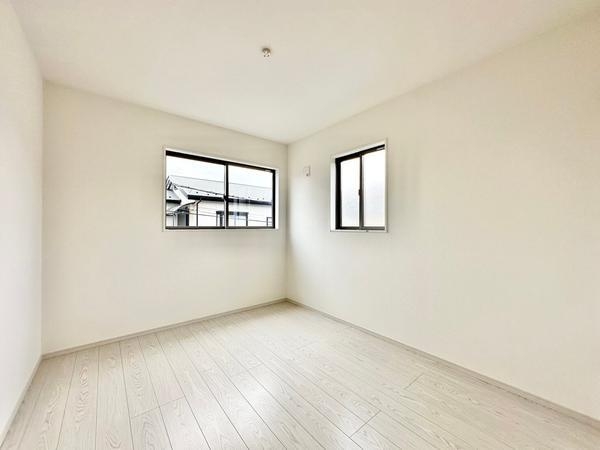 草加市旭町5丁目　新築一戸建て　2期