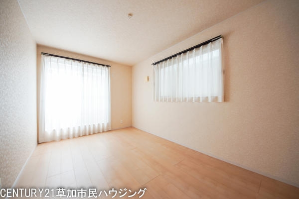 八潮市緑町４丁目の中古一戸建て