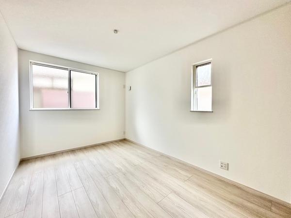 草加市神明２丁目の中古一戸建て