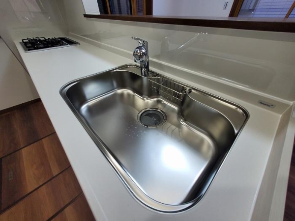 八潮市伊草２丁目の中古一戸建て