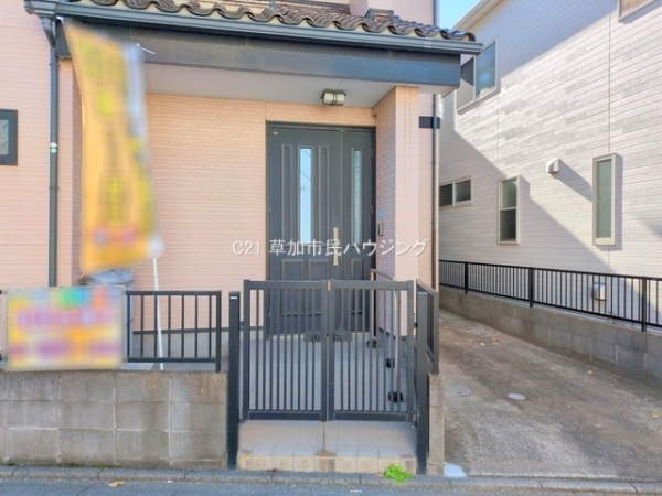 八潮市伊草２丁目の中古一戸建て