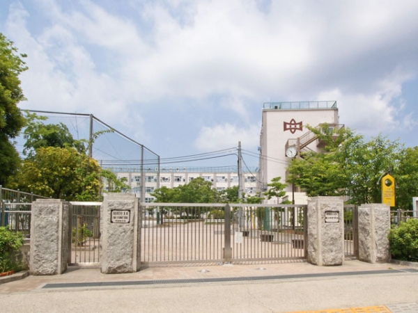 足立区東伊興3丁目 新築一戸建て 4期(第十四中学校)